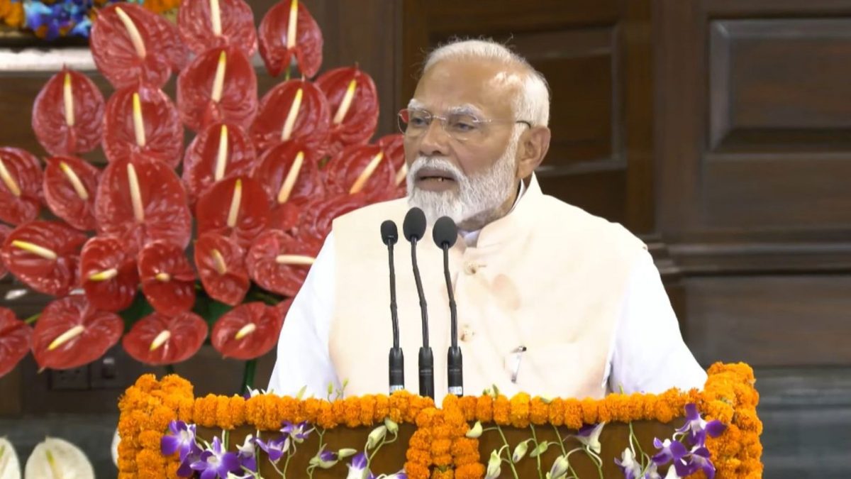 Narendra Modi elected as NDA leader, Nitish Kumar, Chandrababu Naidu assure him full support Narendra Modi elected as NDA leader, Nitish Kumar, Chandrababu Naidu assure him full support