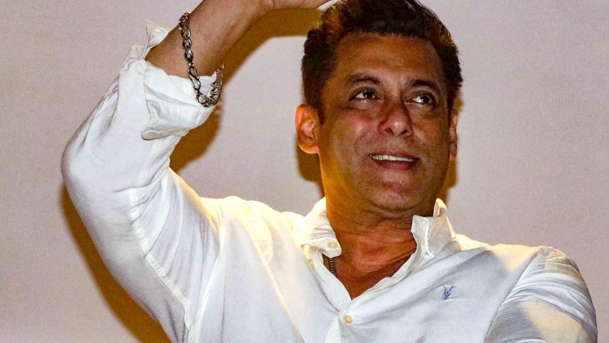 Rs 25-lakh contract, weapons from Pakistan: What the chargesheet on the plot to kill Salman Khan reveals Rs 25-lakh contract, weapons from Pakistan: What the chargesheet on the plot to kill Salman Khan reveals