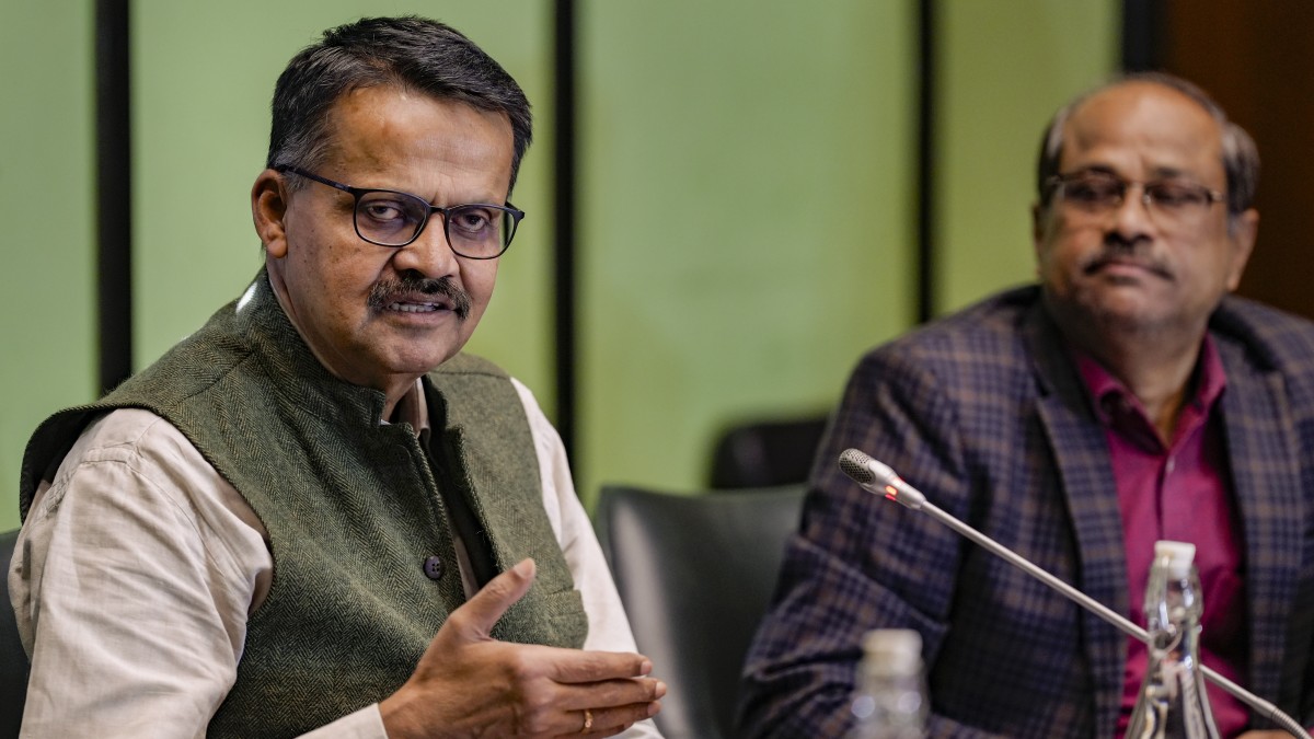 Why Centre and Opposition are sparring over pro-tem Speaker choice Why Centre and Opposition are sparring over pro-tem Speaker choice