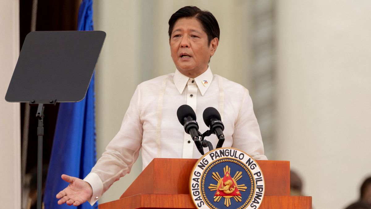 Philippine prez Ferdinand Marcos Jr. says he doesn't want war, aims to peacefully settle China dispute Philippine prez Ferdinand Marcos Jr. says he doesn't want war, aims to peacefully settle China dispute