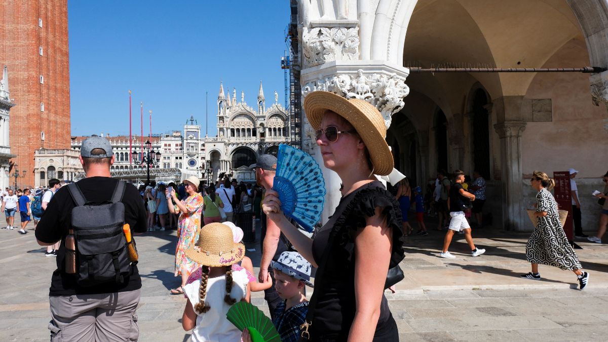 Climate change has been blamed for the rise in dengue cases in Europe. Reuters (Representational Image) Climate change has been blamed for the rise in dengue cases in Europe. Reuters (Representational Image)