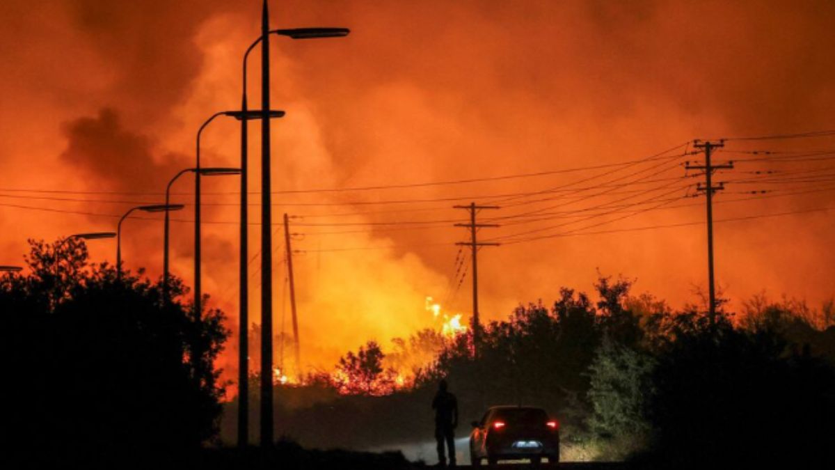 40 wildfires, wind at 100 kmph: Pressure on Athens as Greece battles inferno season 40 wildfires, wind at 100 kmph: Pressure on Athens as Greece battles inferno season