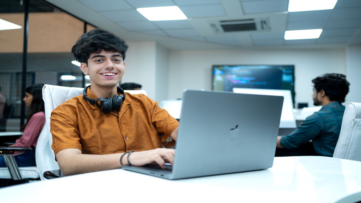 Examining the Technology Landscape: Parul University's Industry-Ready BCA Program