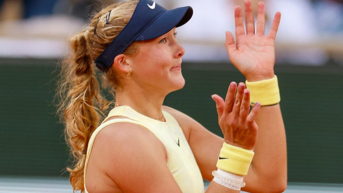 French Open: Andreeva stuns Sabalenka to become youngest Grand Slam semi-finalist for 27 years French Open: Andreeva stuns Sabalenka to become youngest Grand Slam semi-finalist for 27 years