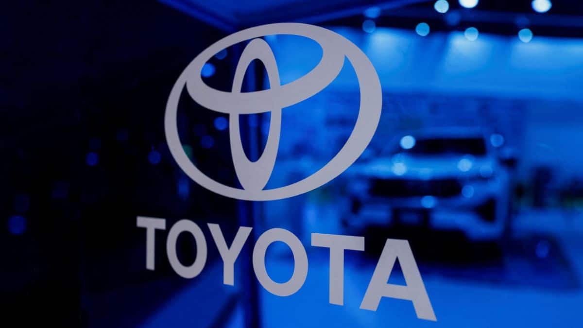Toyota's logo is seen in their exhibition stall at Bharat Mobility Global Expo organised by India's commerce ministry at Pragati Maidan in New Delhi, India, 1 February, 2024. File Image/Reuters