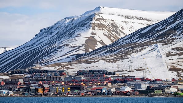 This 1920 treaty allows China to buy land in Arctic. Here's why Norway has blocked the sale