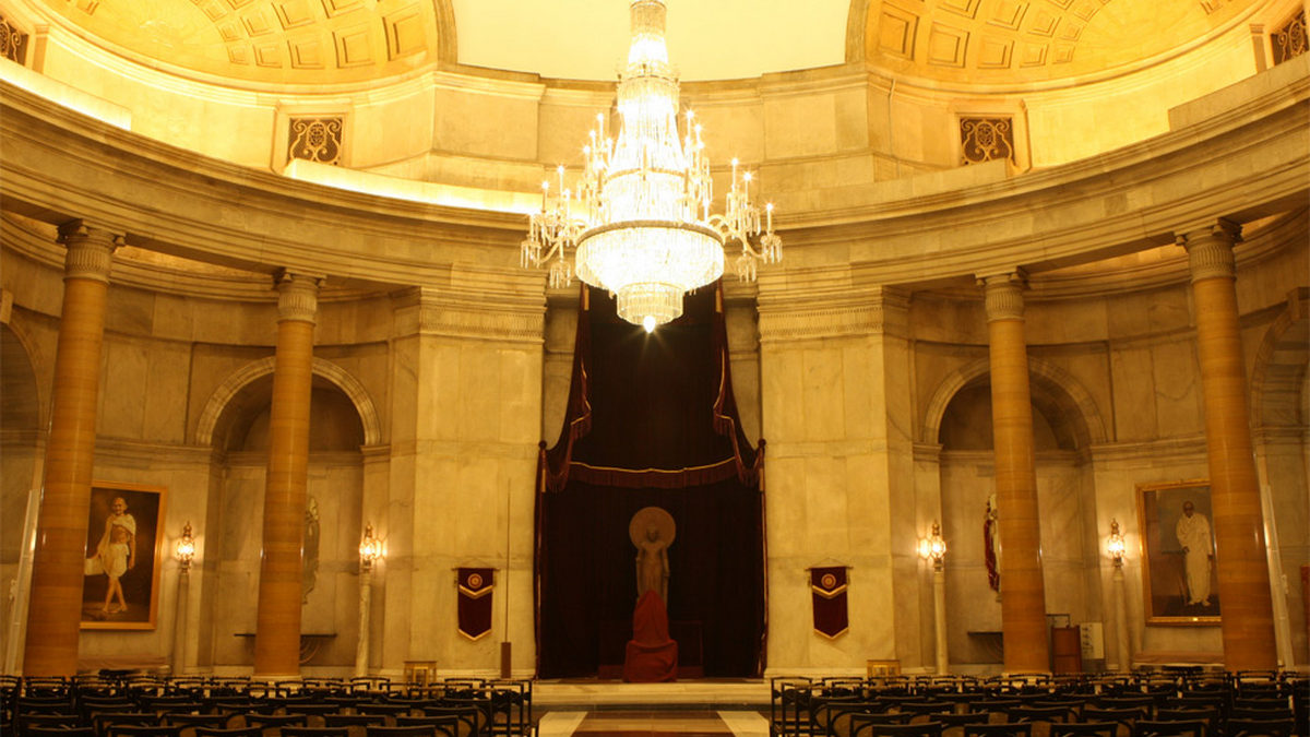 ‘Durbar Hall’ is the venue of important ceremonies and celebrations such as the presentation of national awards. Image courtesy: rashtrapatibhavan.gov.in ‘Durbar Hall’ is the venue of important ceremonies and celebrations such as the presentation of national awards. Image courtesy: rashtrapatibhavan.gov.in