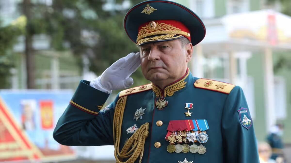 Russia arrests ex-deputy defence minister over corruption amid latest ...