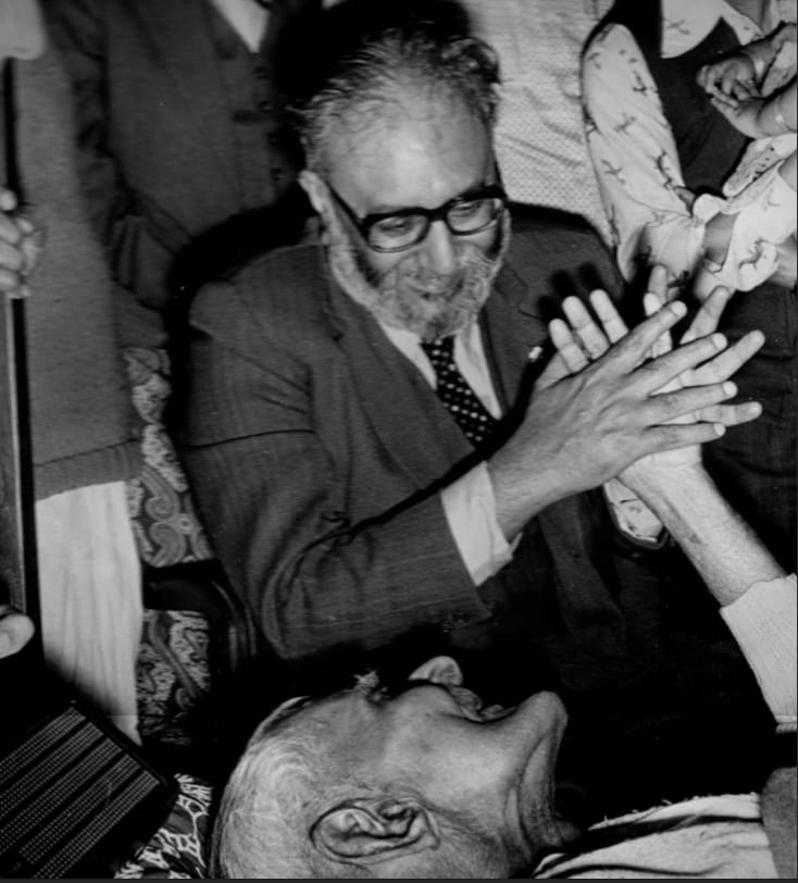 Dr. Abdus Salam meets Prof. Anilendra Ganguly after winning the Nobel. Source X