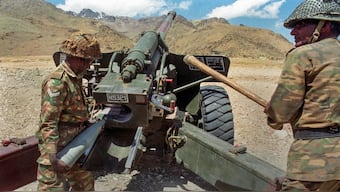 In this photo from PTI archives, Indian army soldiers are seen with the Bofors gun during the Kargil War, in July 1999. File images/ PTI Photo
