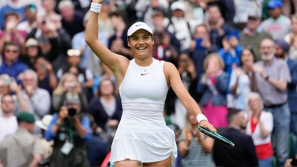 Wimbledon's AI experiment serves up gaffes, blasted by fans