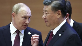 Russian President Vladimir Putin with his Chinese counterpart Xi Jinping. File Image / AP