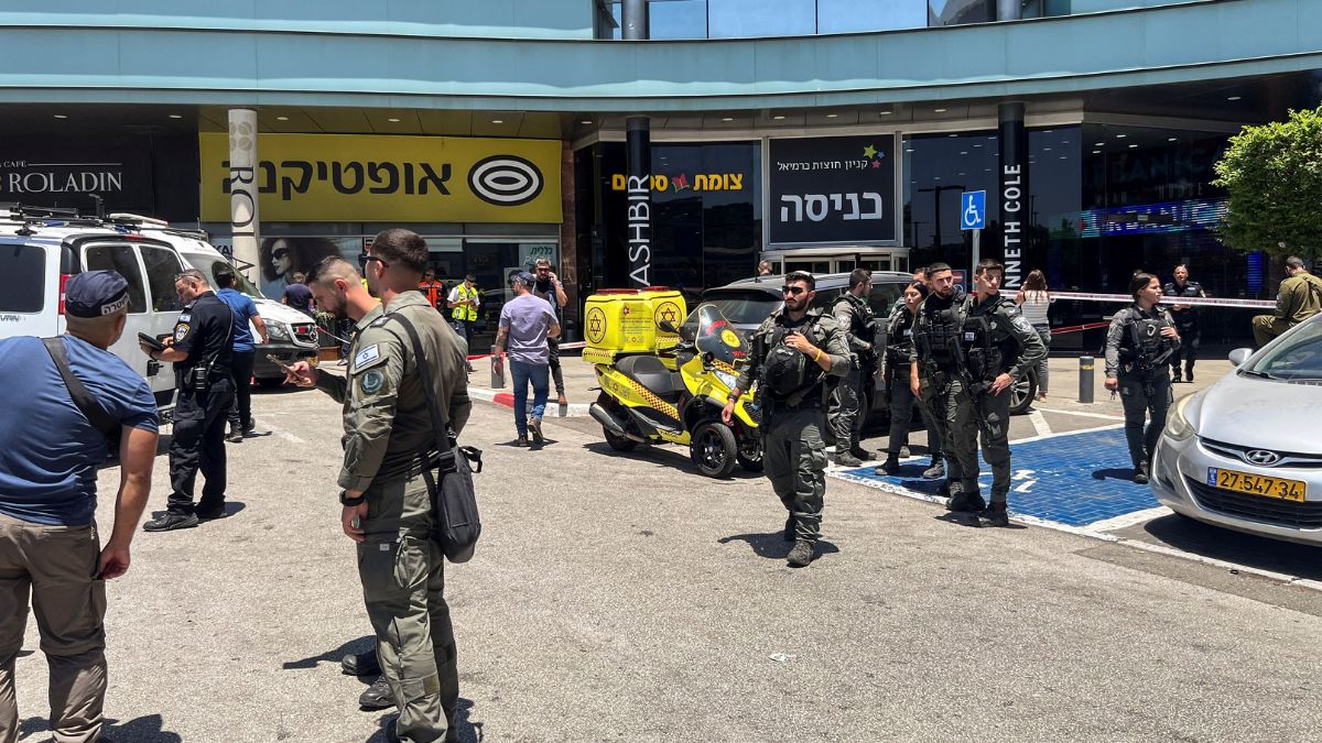 Israeli border police stand outside a shopping mall following a stabbing attack in Karmiel, northern Israel July 3 2024. Photo- Reuters Israeli border police stand outside a shopping mall following a stabbing attack in Karmiel, northern Israel July 3 2024. Photo- Reuters