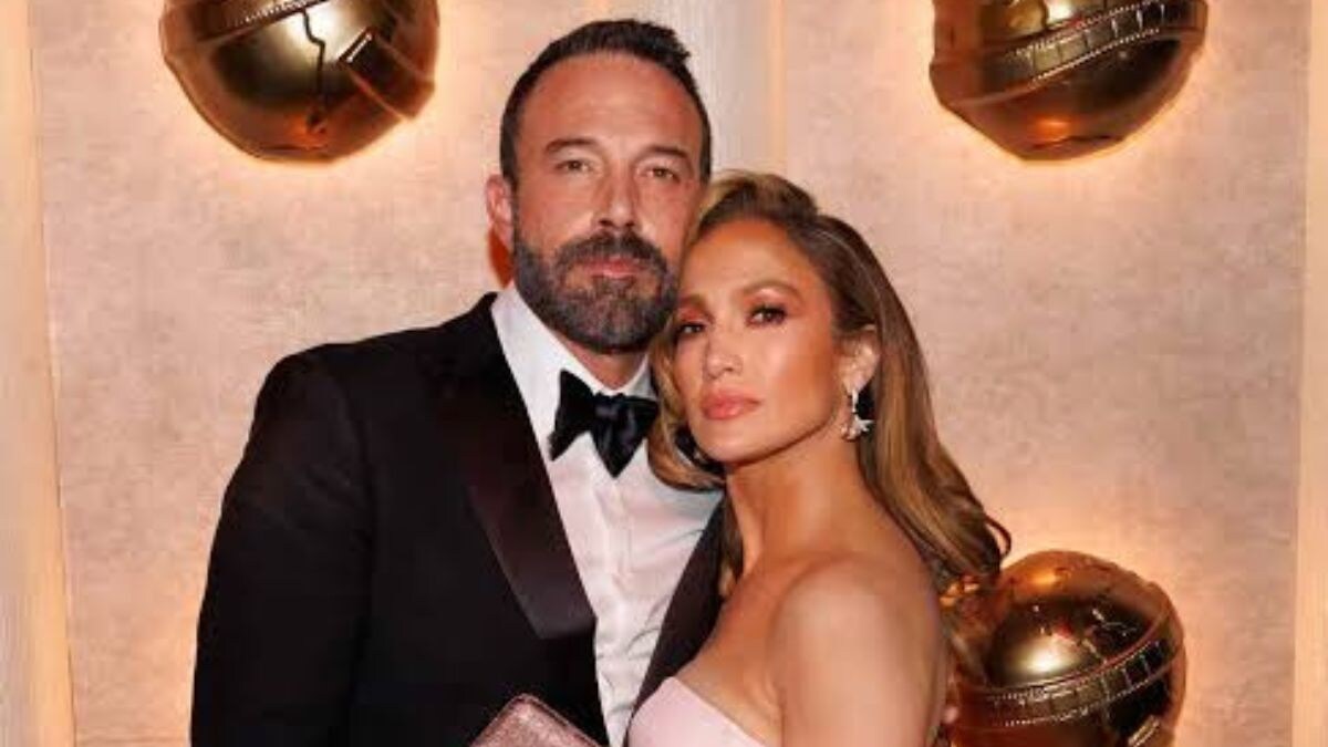 Jennifer Lopez and Ben Affleck heading for a divorce, pop star asks for half of his $150 million fortune: Report