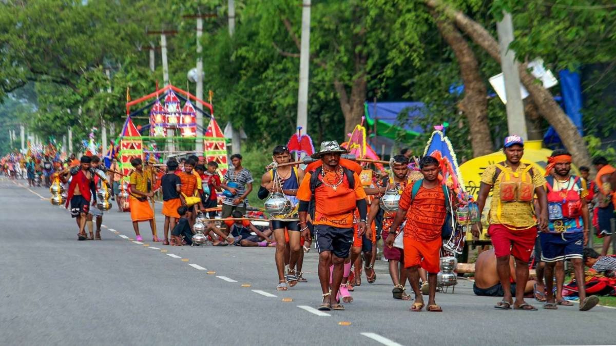 'Can't force anyone,' says SC, extends stay on name display of eatery owners on Kanwar Yatra route 'Can't force anyone,' says SC, extends stay on name display of eatery owners on Kanwar Yatra route