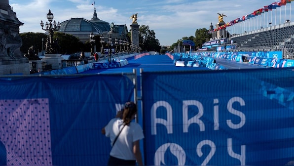  Triathlon athletes to swim in River Seine; medals to be awarded in diving, fencing and more