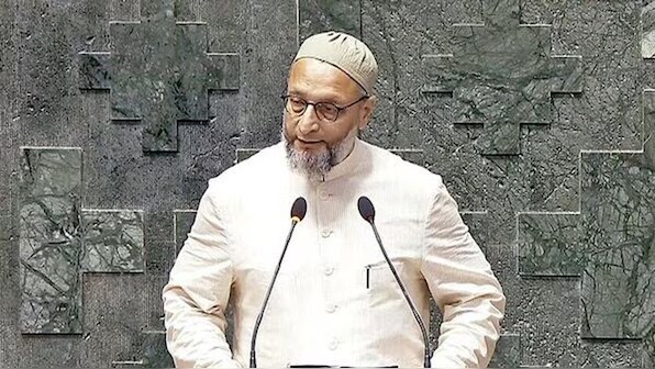 Inappropriate Oath:  How undue sloganeering in Parliament defeats the cause of Constitution