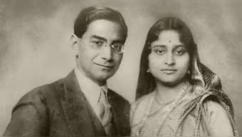  Prasanta Chandra Mahalanobis (left) with his spouse Nirmal Kumari. Department of Economics & Statistics, Kerala government