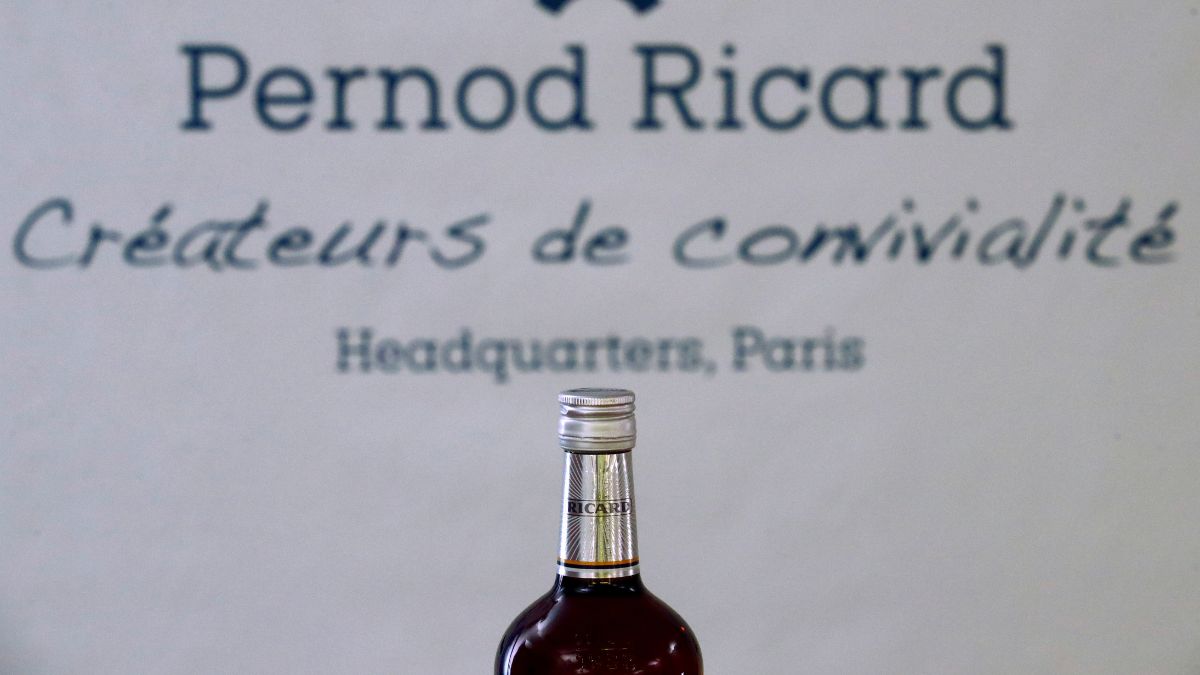 Is the world drinking less wine? Why the biggest brands are giving up on the business? Is the world drinking less wine? Why the biggest brands are giving up on the business?