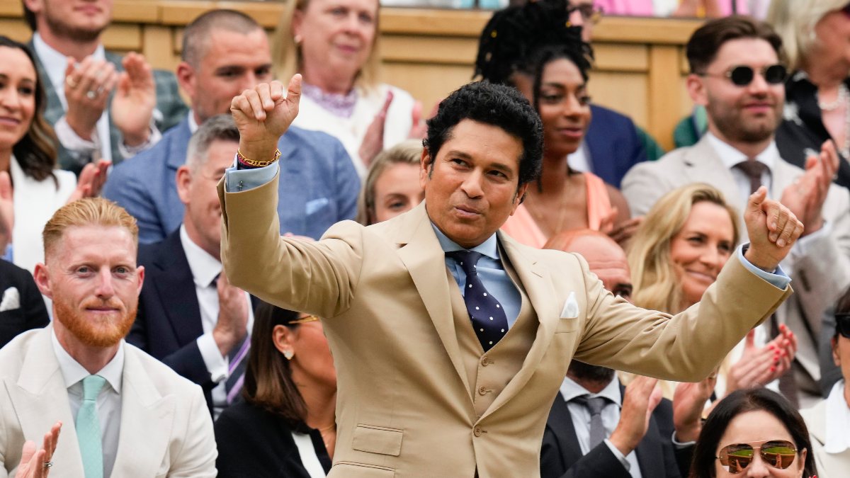 Watch: Sachin Tendulkar receives standing ovation at Centre Court on Day 6 of Wimbledon 2024 Watch: Sachin Tendulkar receives standing ovation at Centre Court on Day 6 of Wimbledon 2024
