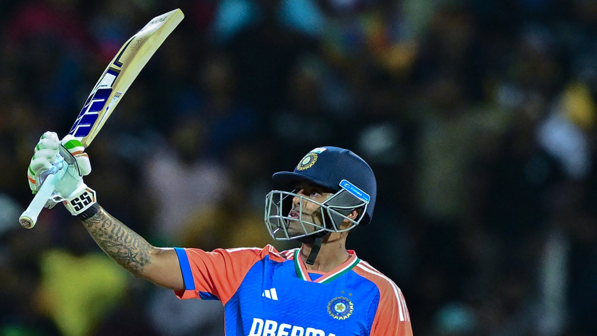 India vs Sri Lanka: Suryakumar Yadav equals Virat Kohli's world record in 56 fewer matches India vs Sri Lanka: Suryakumar Yadav equals Virat Kohli's world record in 56 fewer matches