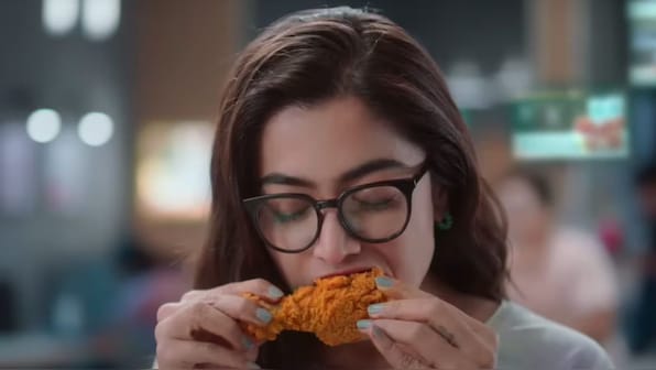  When 'Animal' star Rashmika Mandanna was trolled for promoting chicken after claims of being vegetarian