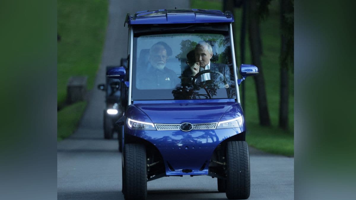 WATCH: Putin, Modi go for golf cart riding at Novo Ogoryovo