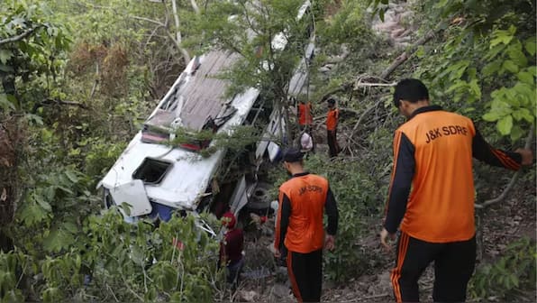 NIA probe points to Pakistan-based LeT handlers in pilgrims' bus attack in J&K