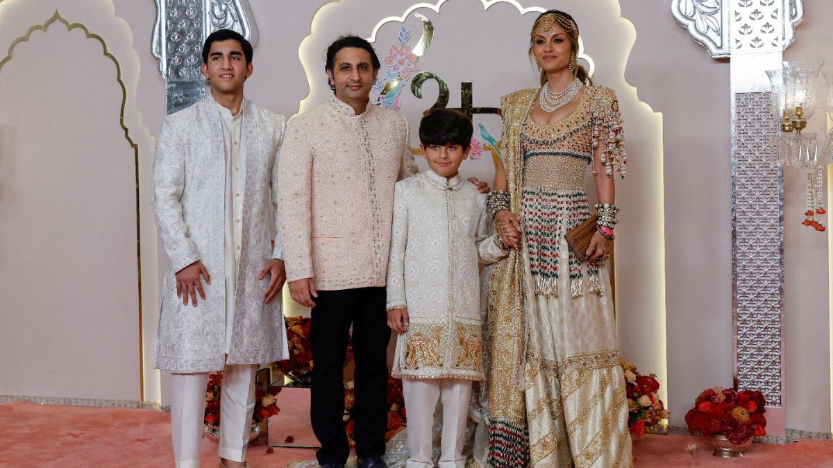 SII CEO Adarsh Poonawala arrives att Jio World Centre to attend Anant Ambani-Radhika Merchant's wedding