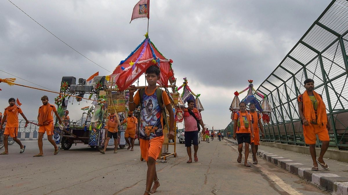 What is the UP Police's new directive to eateries on Kanwar Yatra route in Muzaffarnagar that has irked the Opposition?