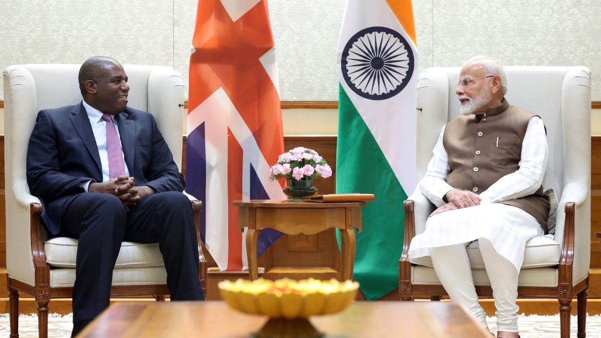 UK Foreign Secretary meets PM Modi, discusses FTA