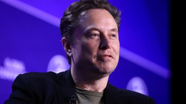 Musk briefly shares fake news claiming UK PM Keir Starmer is mulling to send rioters to 'detainment camps'