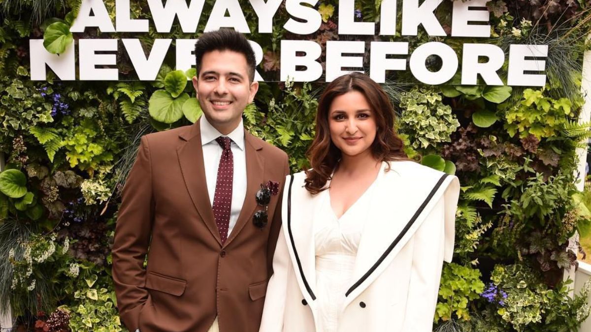 Parineeti Chopra and Raghav Chadha attend the 2024 Wimbledon Finals, pictures go viral Parineeti Chopra and Raghav Chadha attend the 2024 Wimbledon Finals, pictures go viral