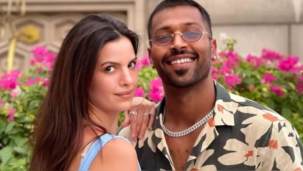  Natasa Stankovic spotted at Mumbai airport, avoids paparazzi amid divorce rumours with Hardik Pandya