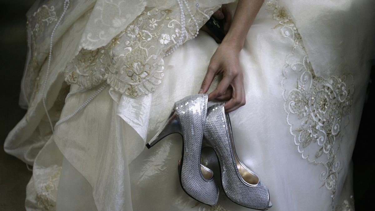 Le Chuan Qu offers relationship and money advice via an online account called "Ququ Big Woman." Representational Image/Reuters Le Chuan Qu offers relationship and money advice via an online account called "Ququ Big Woman." Representational Image/Reuters