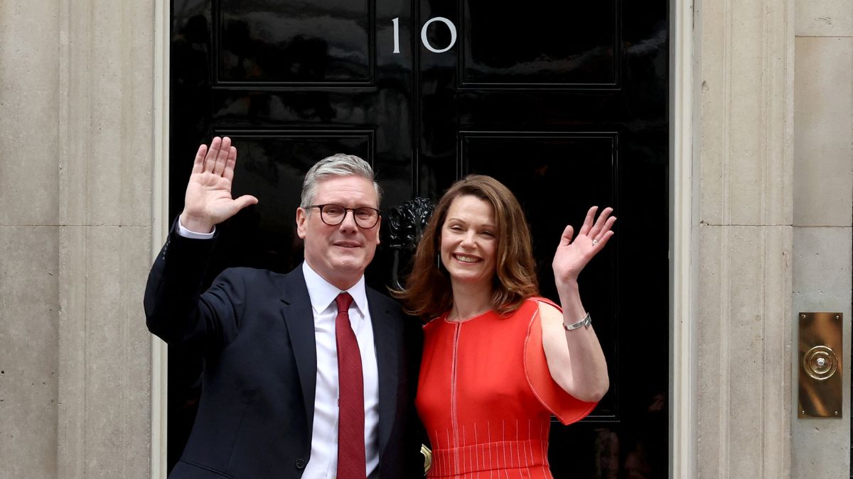 Incoming British Prime Minister Keir Starmer and his wife Victoria arrive at Number 10 Downing Street, following the results of the election, in London, UK, July 5, 2024. Reuters Incoming British Prime Minister Keir Starmer and his wife Victoria arrive at Number 10 Downing Street, following the results of the election, in London, UK, July 5, 2024. Reuters