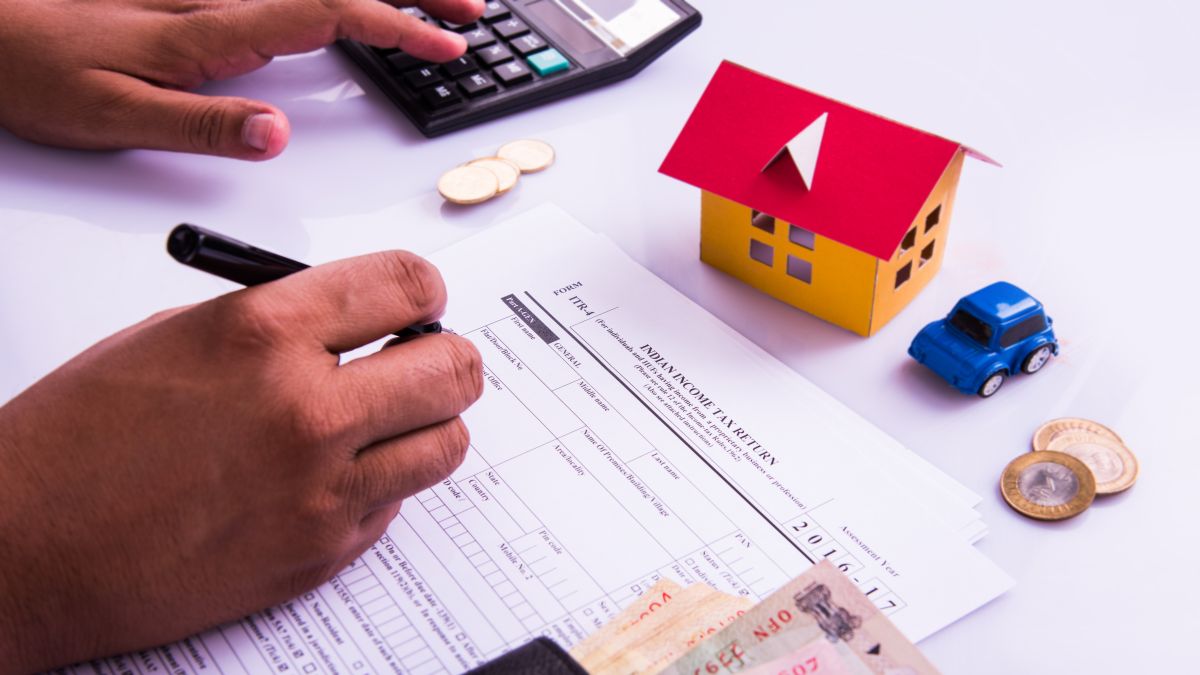 Union Budget 2024 favours new tax regime. Here’s why you shouldn’t write off the old one yet Union Budget 2024 favours new tax regime. Here’s why you shouldn’t write off the old one yet