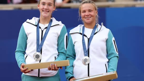 Paris Olympics 2024: Mirra Andreeva and Diana Shnaider, of AIN, become first Russians to clinch medal in event