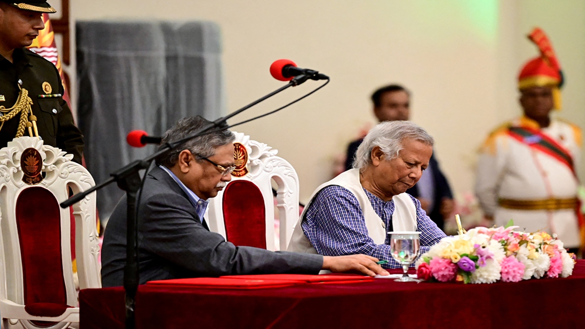 Muhammad Yunus sworn in as Bangladesh's chief adviser for interim govt Muhammad Yunus sworn in as Bangladesh's chief adviser for interim govt