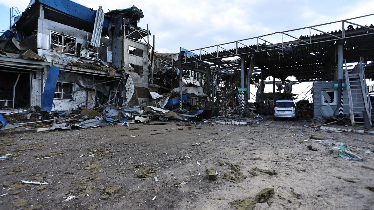 This photograph taken on 16 August, 2024, during a media tour organised by Ukraine, shows a destroyed border crossing point near the Ukrainian-controlled Russian town of Sudzha, Kursk region, amid the Russian invasion in Ukraine. File image/AFP This photograph taken on 16 August, 2024, during a media tour organised by Ukraine, shows a destroyed border crossing point near the Ukrainian-controlled Russian town of Sudzha, Kursk region, amid the Russian invasion in Ukraine. File image/AFP