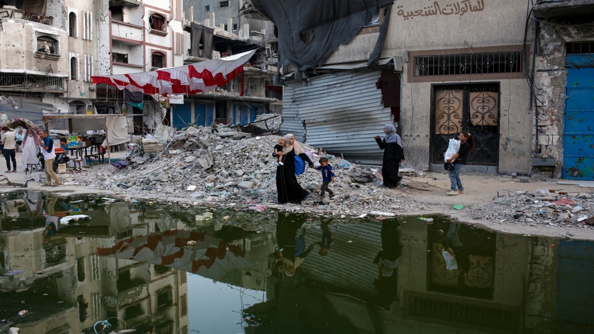 Polio outbreak looms in Gaza Strip as war continues to rage, aid groups call for urgent pause