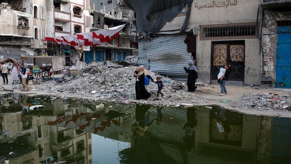 Polio outbreak looms in Gaza Strip as war continues to rage, aid groups call for urgent pause