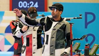 Arjun Babuta missed out on a medal by a whisker at the men's 10m Air Rifle final at the Paris Olympics. AP 