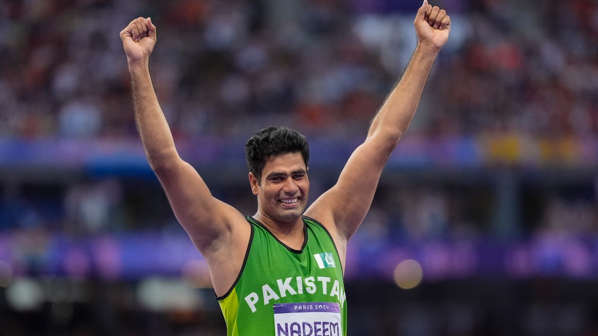 Arshad Nadeem showered with cash rewards, honours after Paris Olympics gold medal Arshad Nadeem showered with cash rewards, honours after Paris Olympics gold medal