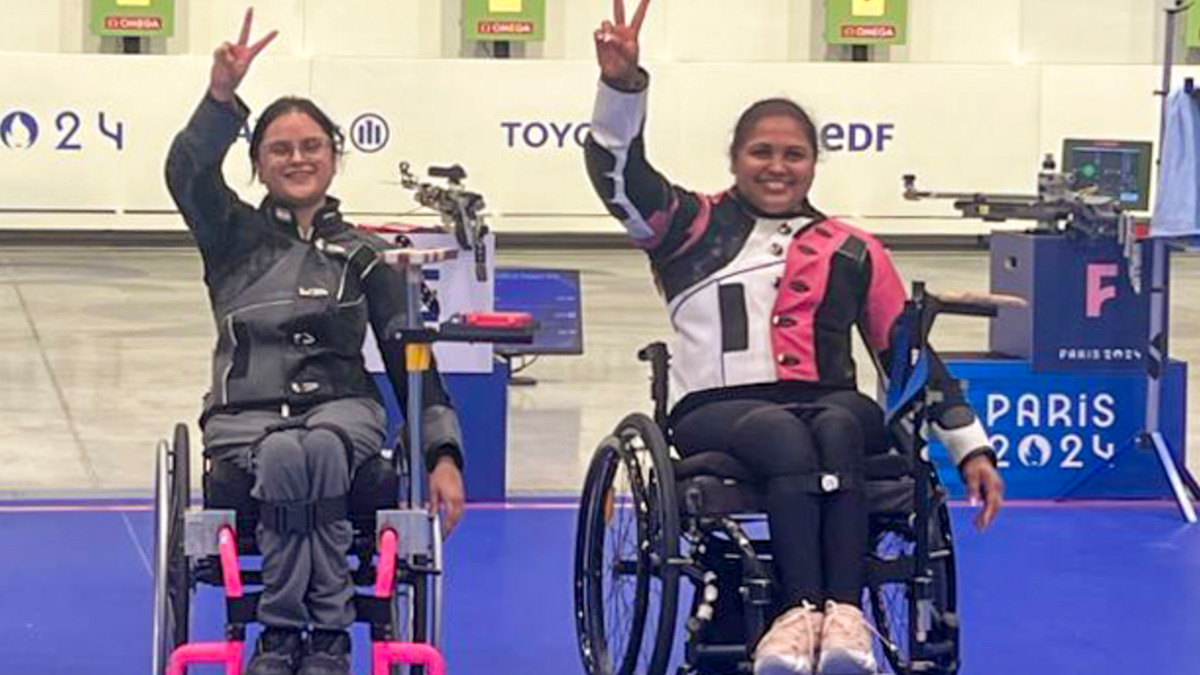Avani Lekhara (centre) and Mona Agarwal (right) won gold and bronze respectively in the women's 10m air rifle SH1 event. PTI Avani Lekhara (centre) and Mona Agarwal (right) won gold and bronze respectively in the women's 10m air rifle SH1 event. PTI
