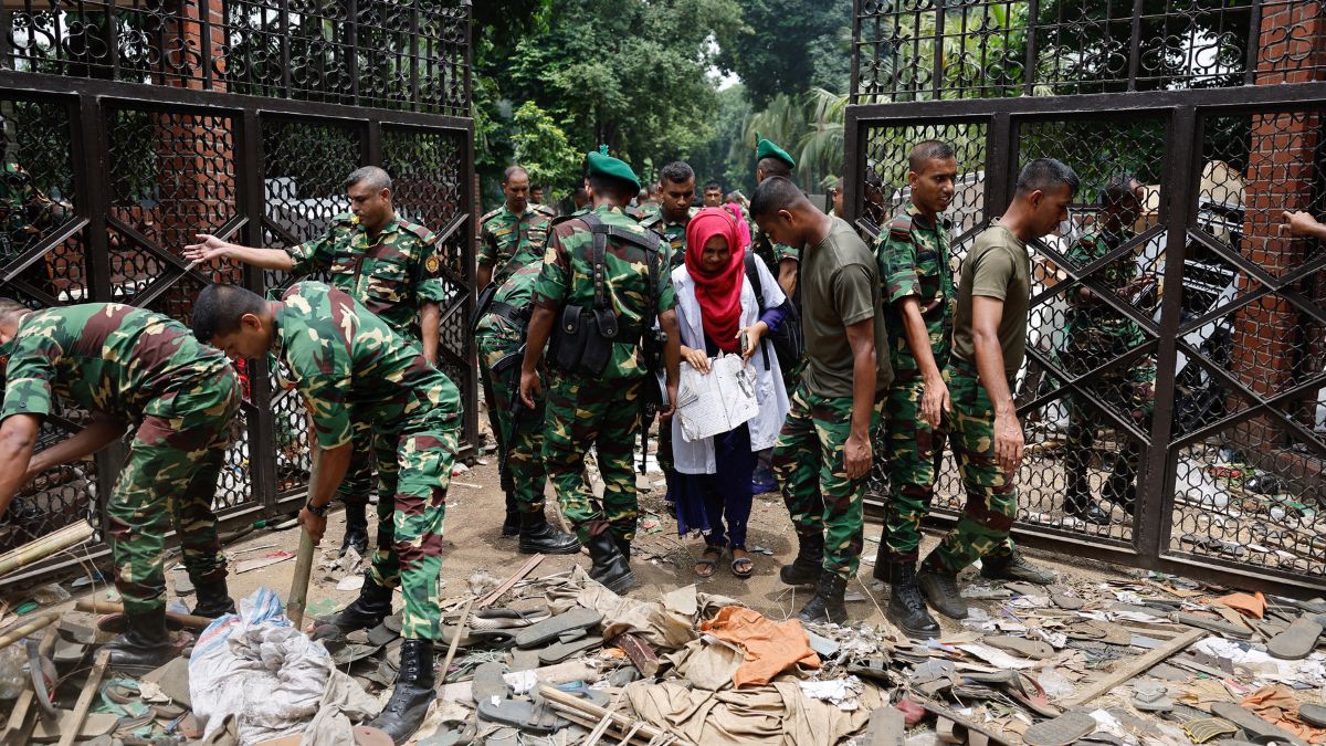 Bangladesh is in the throes of Islamist pogrom against minority Hindus, and our liberals are busy obfuscating reality Bangladesh is in the throes of Islamist pogrom against minority Hindus, and our liberals are busy obfuscating reality