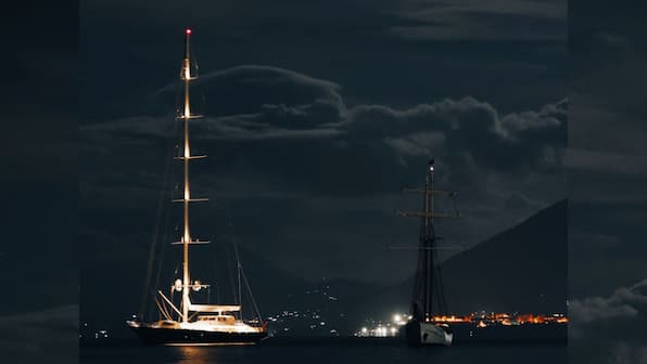 What led to the sinking of the Bayesian superyacht off Italy’s coast?
