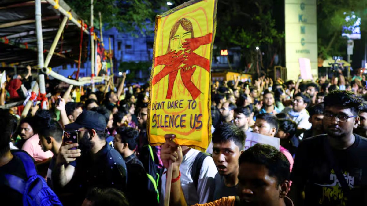 WATCH: Kolkata doctor's family shares ordeal of seeing rape victim daughter's body WATCH: Kolkata doctor's family shares ordeal of seeing rape victim daughter's body