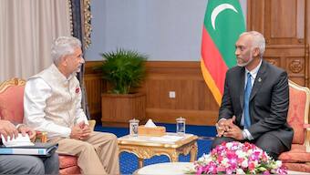 EAM S Jaishankar with Maldives President Mohamed Muizzu Image/X/@DrSJaishankar