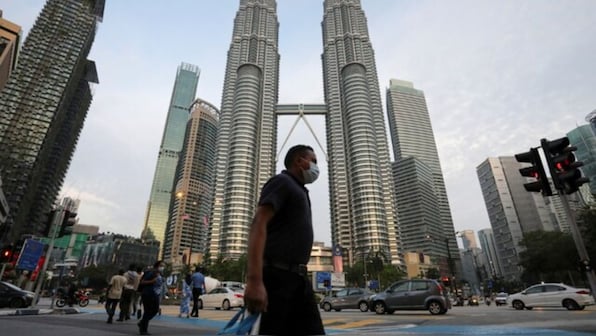 Malaysian economy grows faster than expected, household spending is in focus